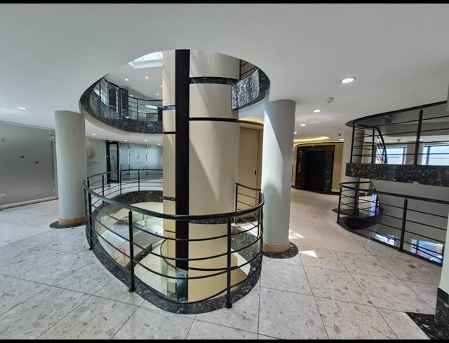1,001M² OFFICE TO LET IN ROSEBANK